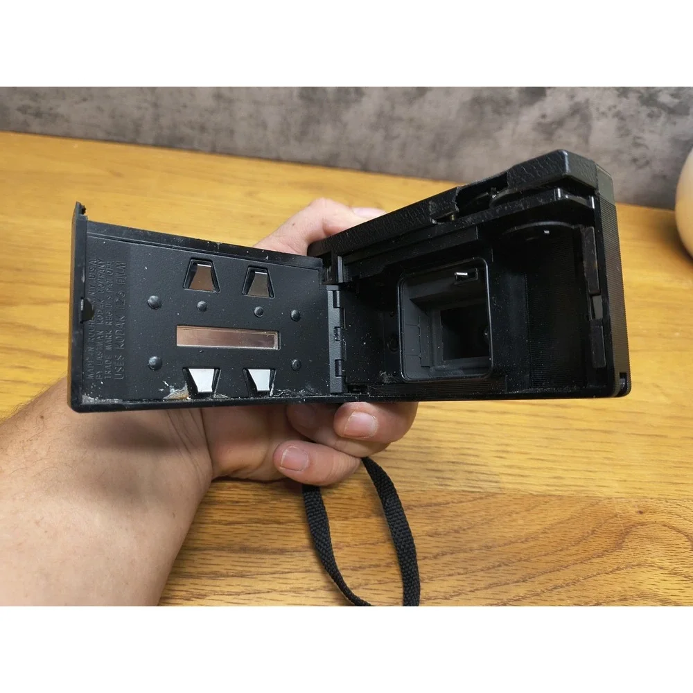 Vintage 1970's Kodak Instamatic X-35 Film Camera UnTested